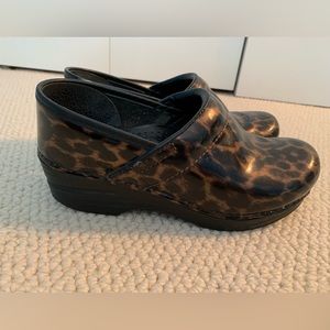 Womens dansko clogs leopard print size 36